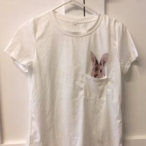 T-shirt, Bunny. Size: Chest: 34 in. Length: 24 in